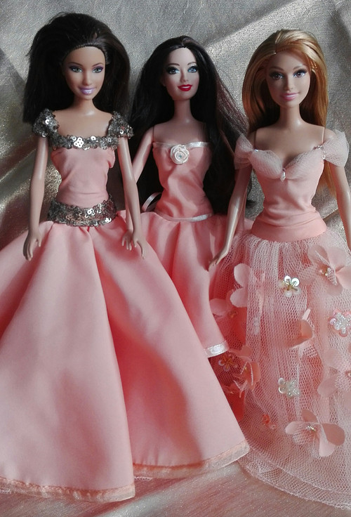 Šaty pro Barbie — foto 5
