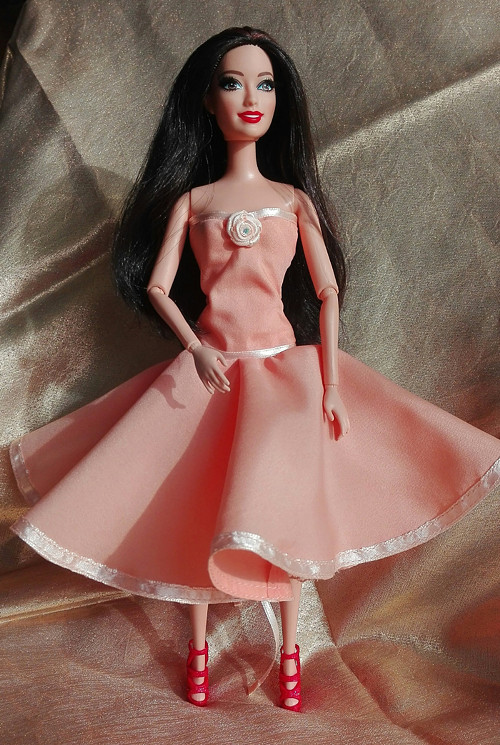 Šaty pro Barbie — foto 2