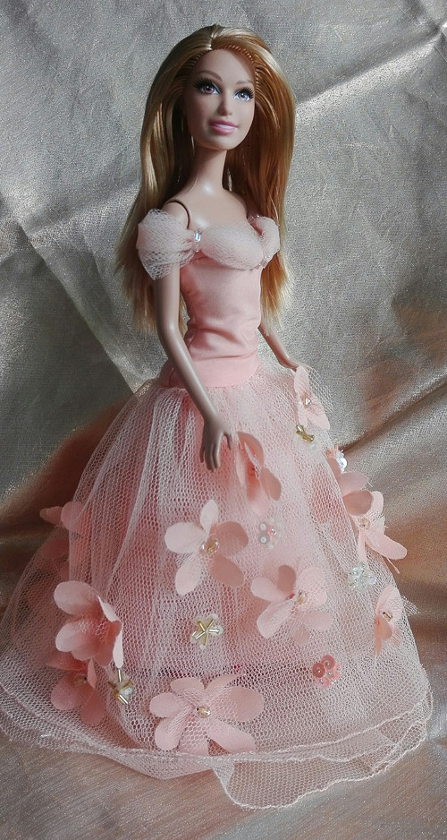 Šaty pro Barbie — foto 5