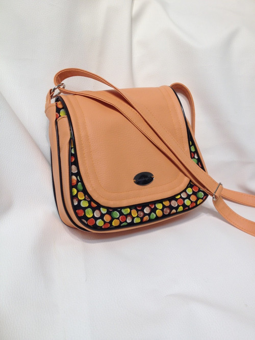 Meruňková crossbody — foto 3