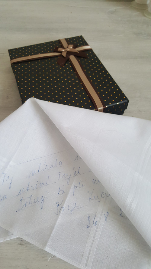Kapesník s textem — foto 2