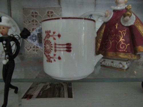 Secesní porcelánový hrneček — foto 3
