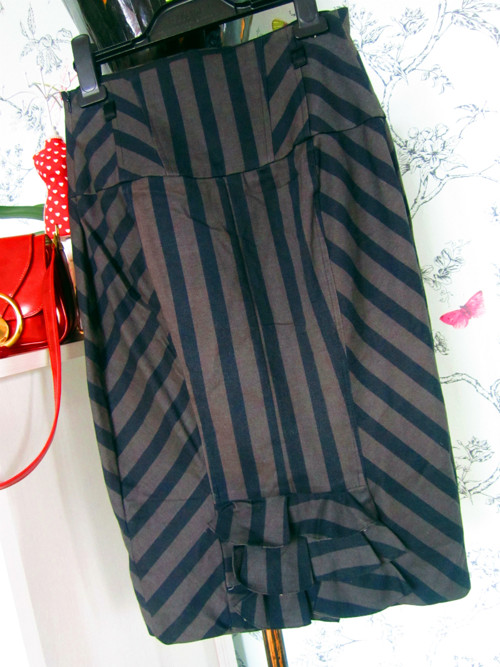 Sukně pencil stripes — foto 4