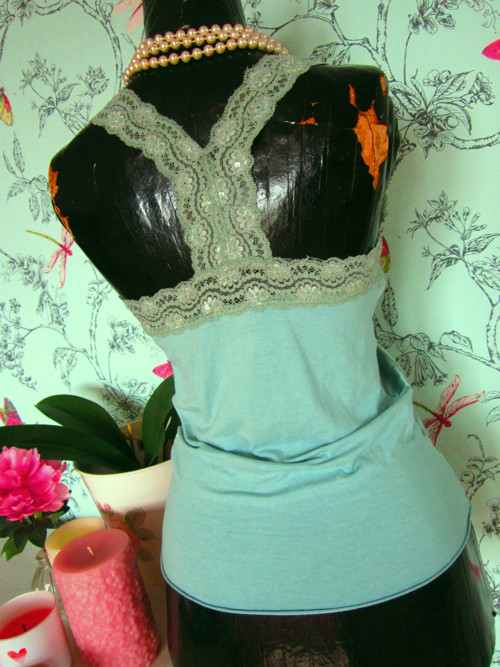 Top mint se zády rafinovanými — foto 5