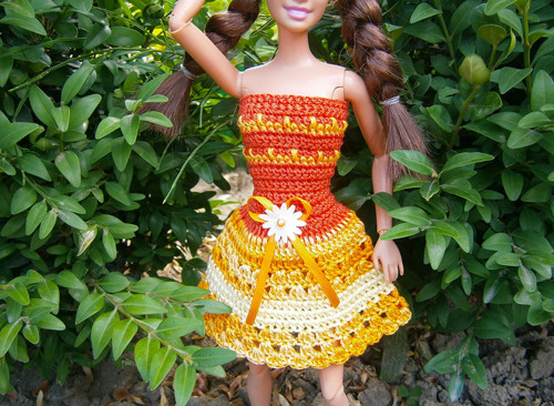 Oranžové šatky pro Barbie — foto 3