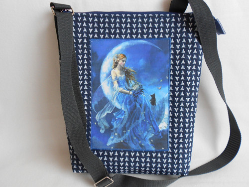 Crossbody - noční víla — foto 3