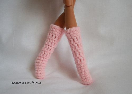 Světle růžový kabátek pro Barbie — foto 4