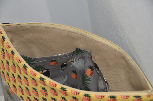 Necesér - tukani a ananas — foto 5