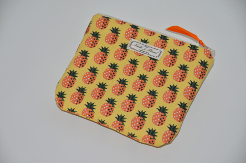 Pouzdro - tukani a ananas — foto 3