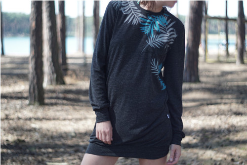 Šaty-svetr/Jungle — foto 4