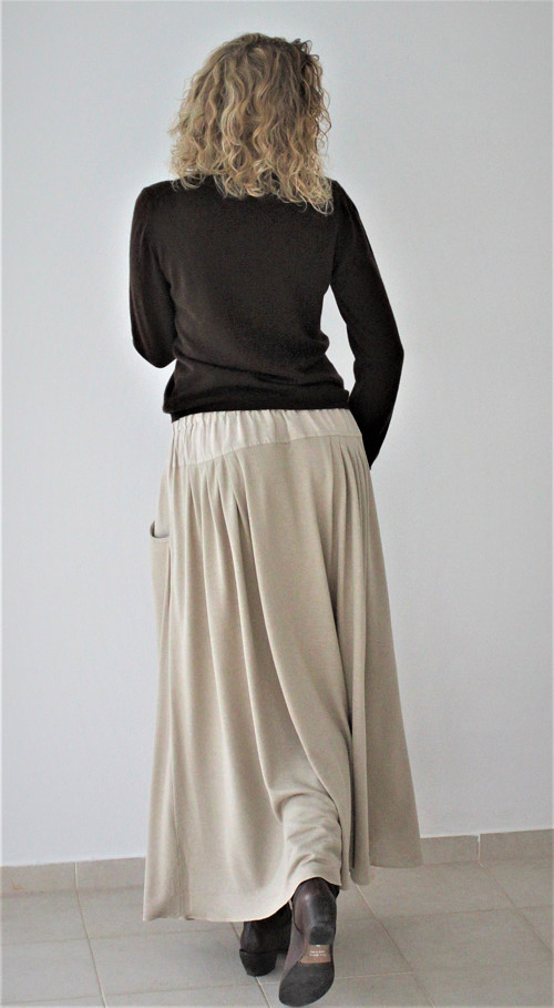 Dlouhá propínací sukně — foto 3