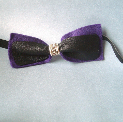 Motýlek-kůže-dámský — foto 2
