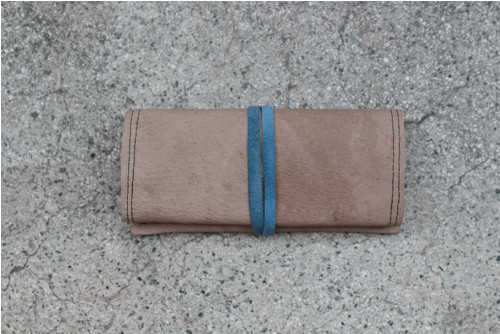 Pouzdro "DENIM"- upcycling — foto 2