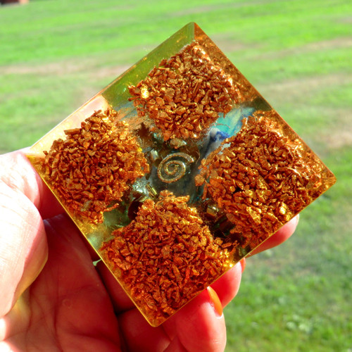 Orgonit * Mayská Pyramida 2 - Sodalit - Odvaha — foto 3