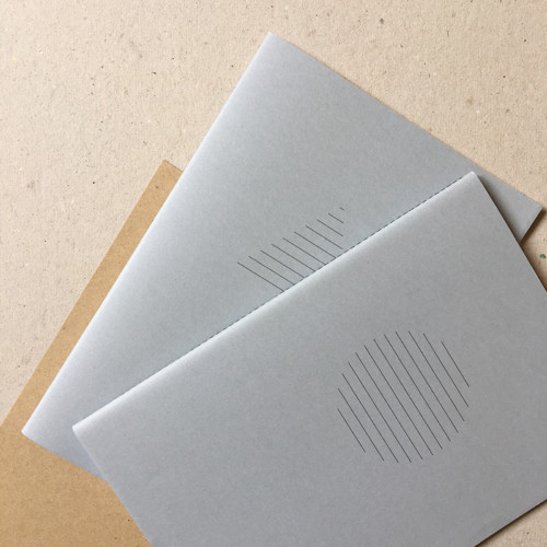 Šedý sešit A5 / geometrická grafika — foto 4