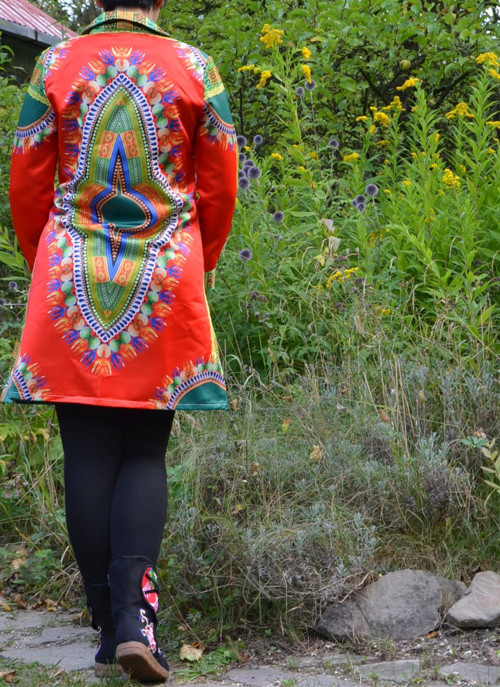 Eklektický ornamentální kabátek — foto 3