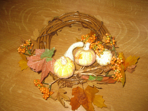 Halloweenská dekorace-věneček — foto 3