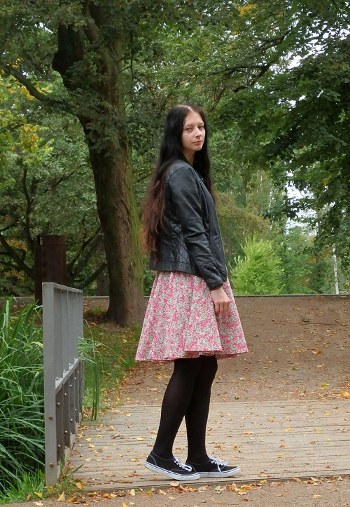 Opravdická kolová šedé kvítky — foto 5