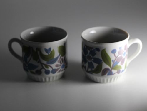 Porcelánový hrnek — foto 2