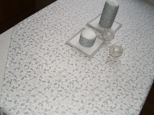 Ubrus 80x80 - Stříbrná cesmína — foto 2