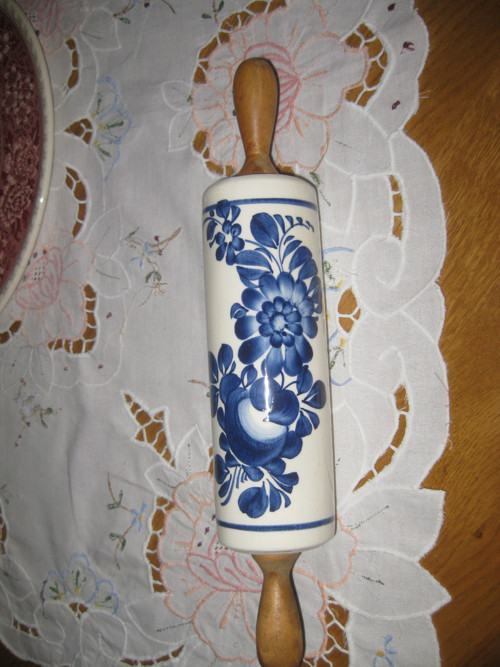 Váleček porcelánový - venkovský styl — foto 3