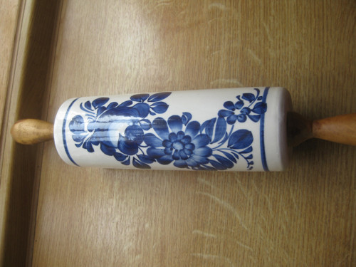 Váleček porcelánový - venkovský styl — foto 4