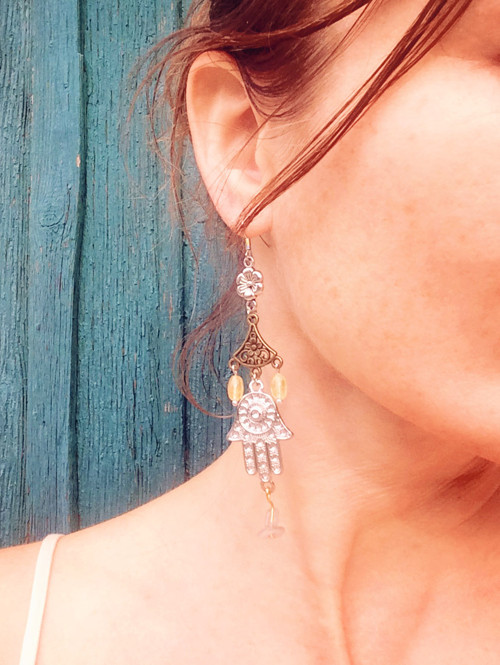 Boho náušnice s hamsou a labradority — foto 2
