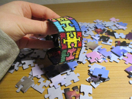 Náramek z bavlnek-puzzle — foto 2