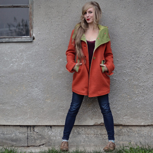 Coco Orange Wool Coat - kabát s voskovou batikou — foto 2