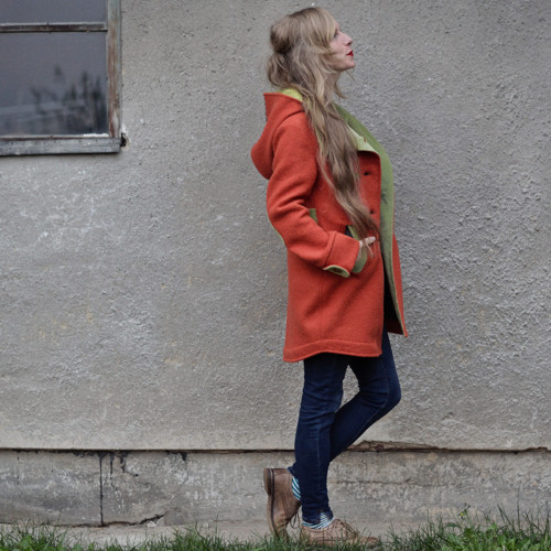 Coco Orange Wool Coat - kabát s voskovou batikou — foto 3