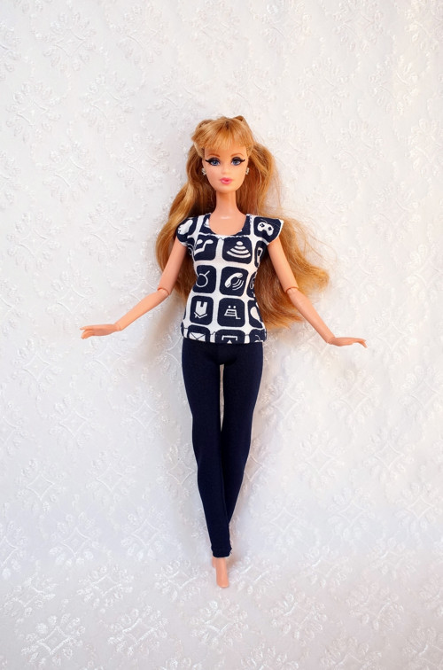Modrý komplet pro Barbie — foto 2