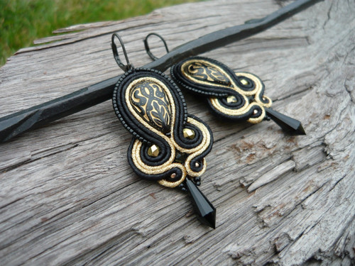 Soutache náušnice Black&Gold Elegant — foto 3