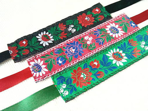 Slovak folklore bracelet (white) — foto 4