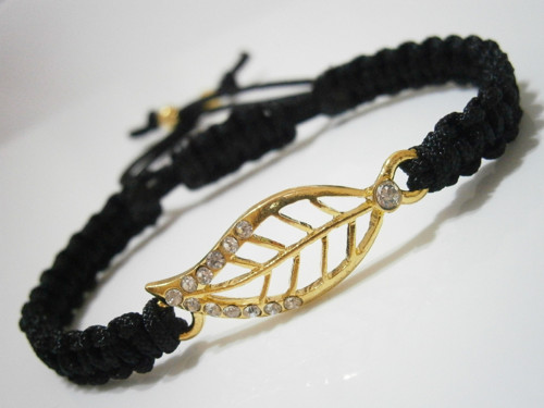 Elegantní náramek - černozlatý (macramé) — foto 2