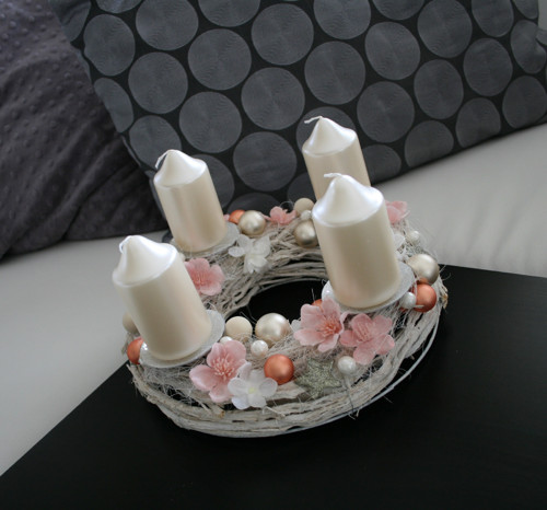 Adventní svícen růžovokrémový — foto 2