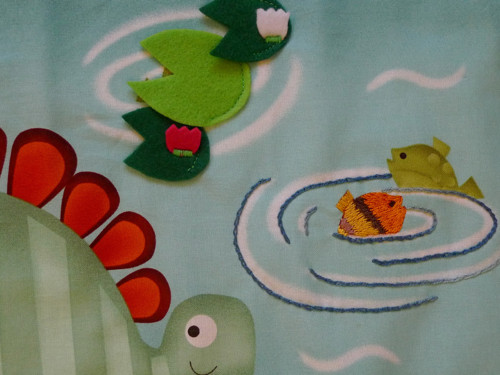 Hrací deka s dinosaury — foto 3