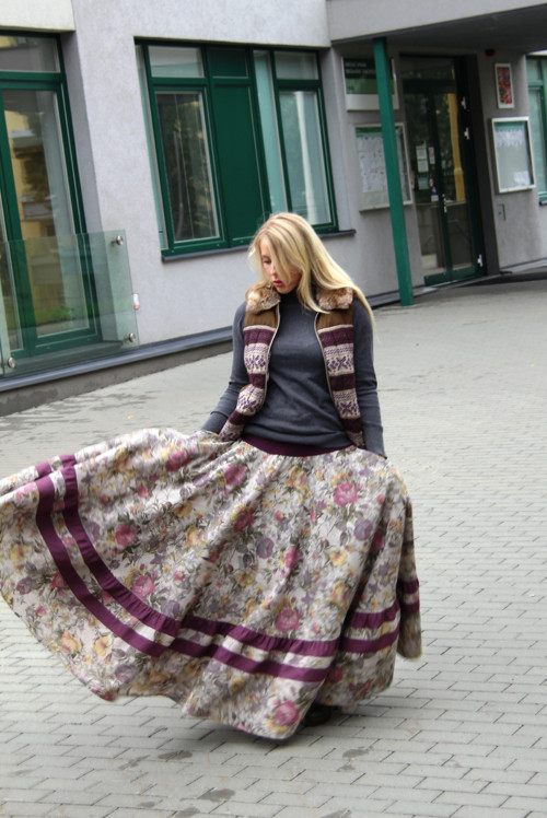 Sukně celá květovaná — foto 5