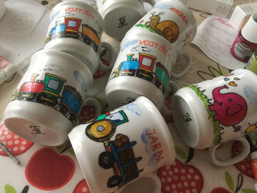 Dětský hrneček traktor s kládami — foto 2