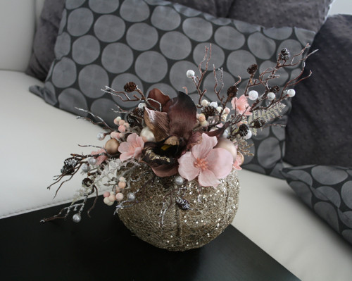 Vánoční ikebana hnědorůžová — foto 3