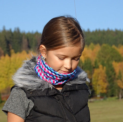 Nákrčník krychle — foto 2