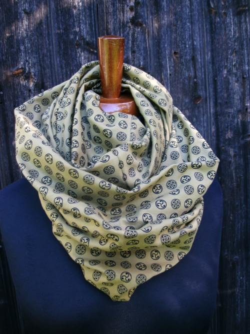 Khaki knoflíkáč — foto 3