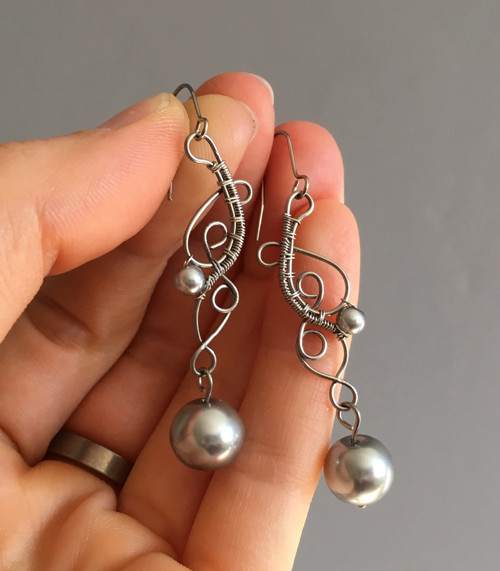 Medieval com pérolas cinzentas — foto 3