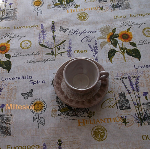 Ubrus- slunečnice,byliny — foto 2