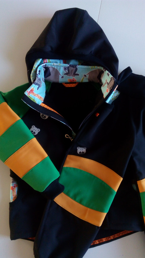 Softshellová souprava vel 98 — foto 2
