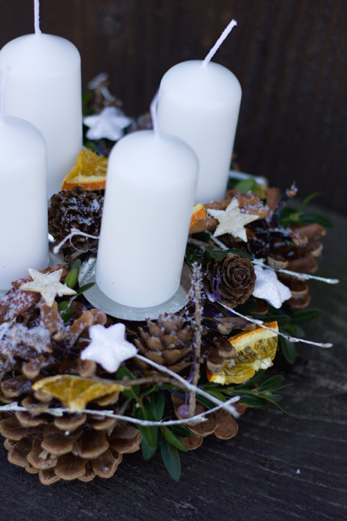 Adventní věneček bílý-pomerančový — foto 2