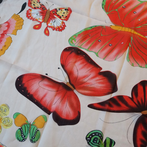 Růžový šátek s motýlky — foto 3