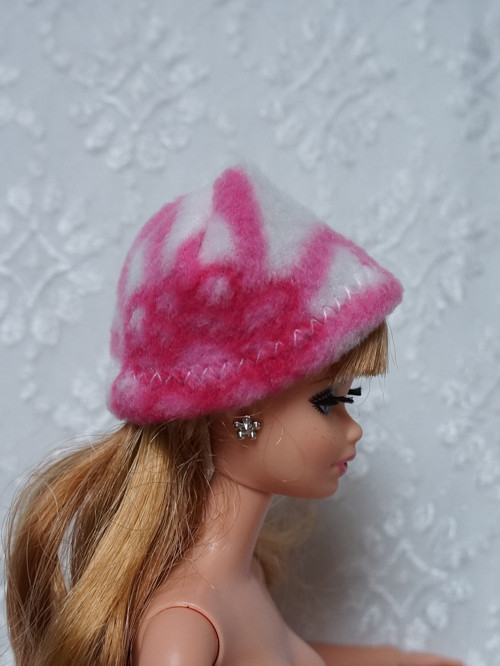 Čepice pro Barbie — foto 2