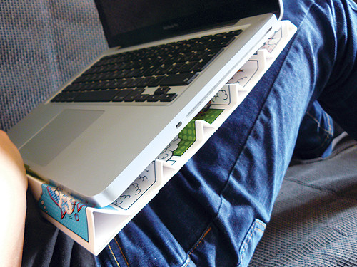 Papírová větrací podložka pod notebook — foto 5