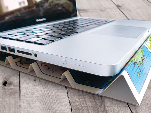 Papírová větrací podložka pod notebook — foto 4