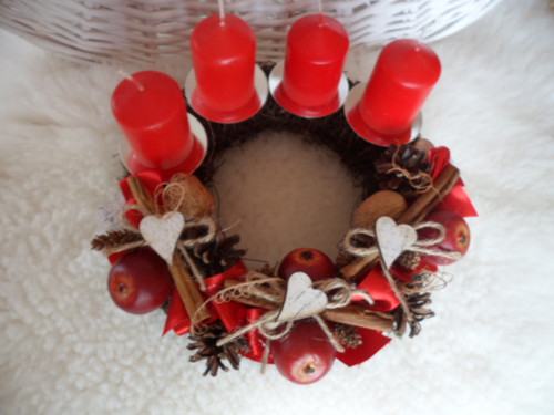 Věnec adventní červený — foto 2
